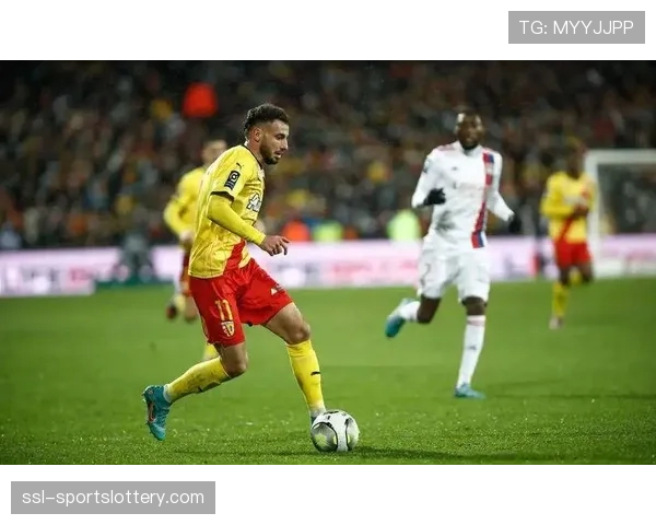 朗斯以3421阵型挑战巴黎霸权，中小球队战术范本引发关注